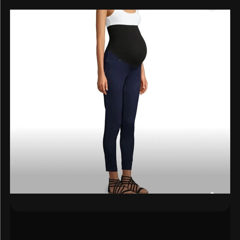 NWT maternity jean leggings 2X 948